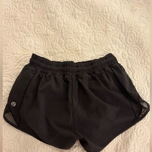 LULULEMON HOTTY HOT SHORTS